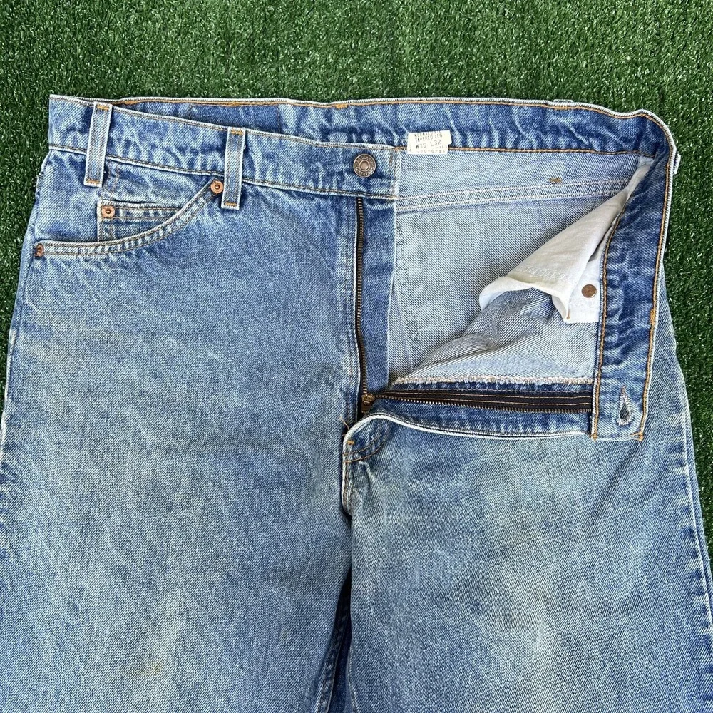 VTG Levi's 550 Jeans Mens 35x31